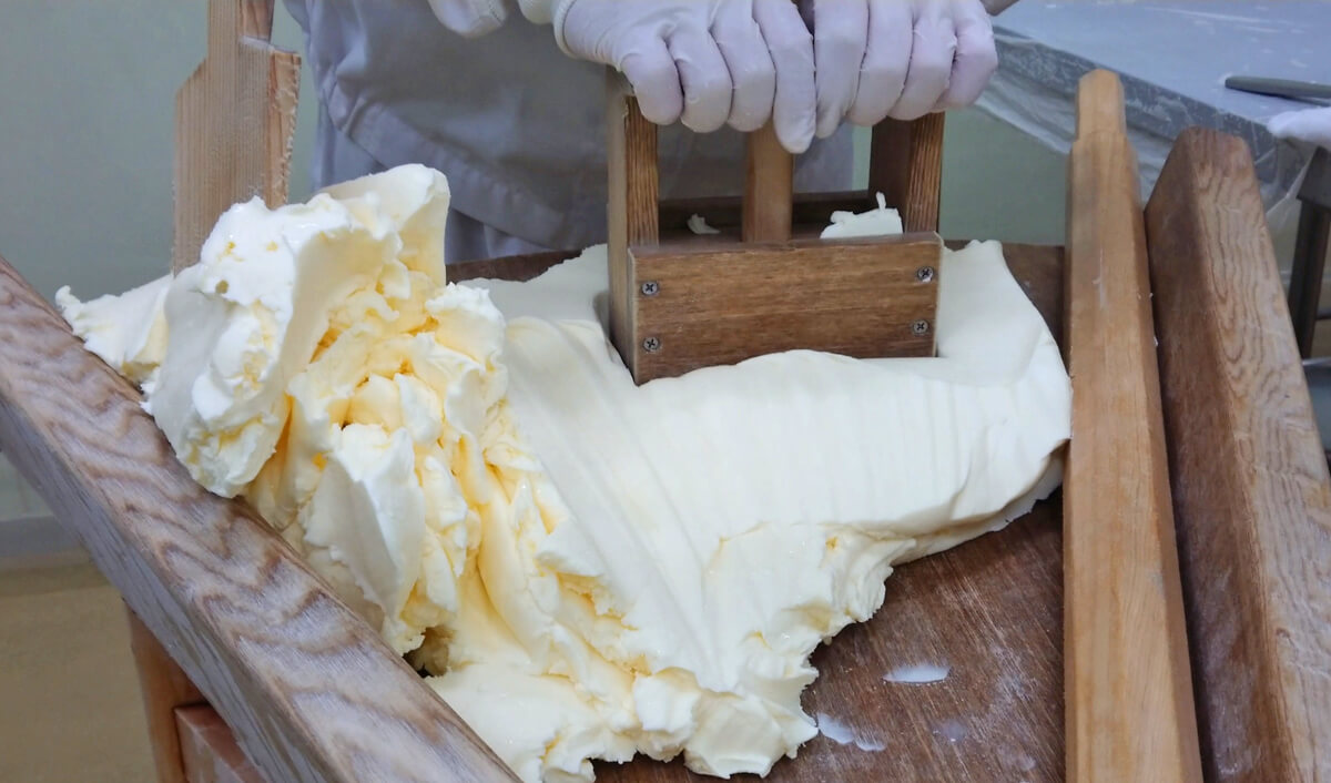 熟練のバター職人が作る、甘さと香りのバランスにこだわった極上のバター
